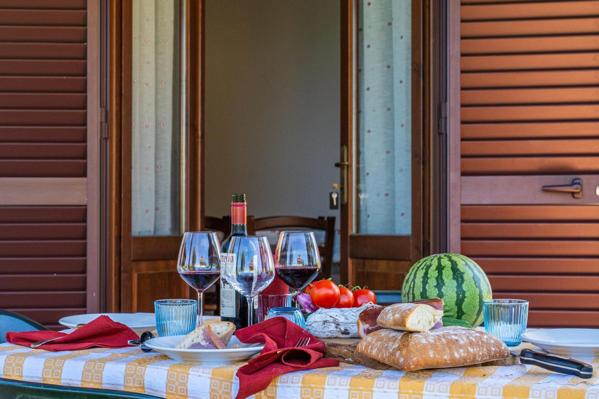 Agriturismo Il Tripesce Vada Eksteriør billede