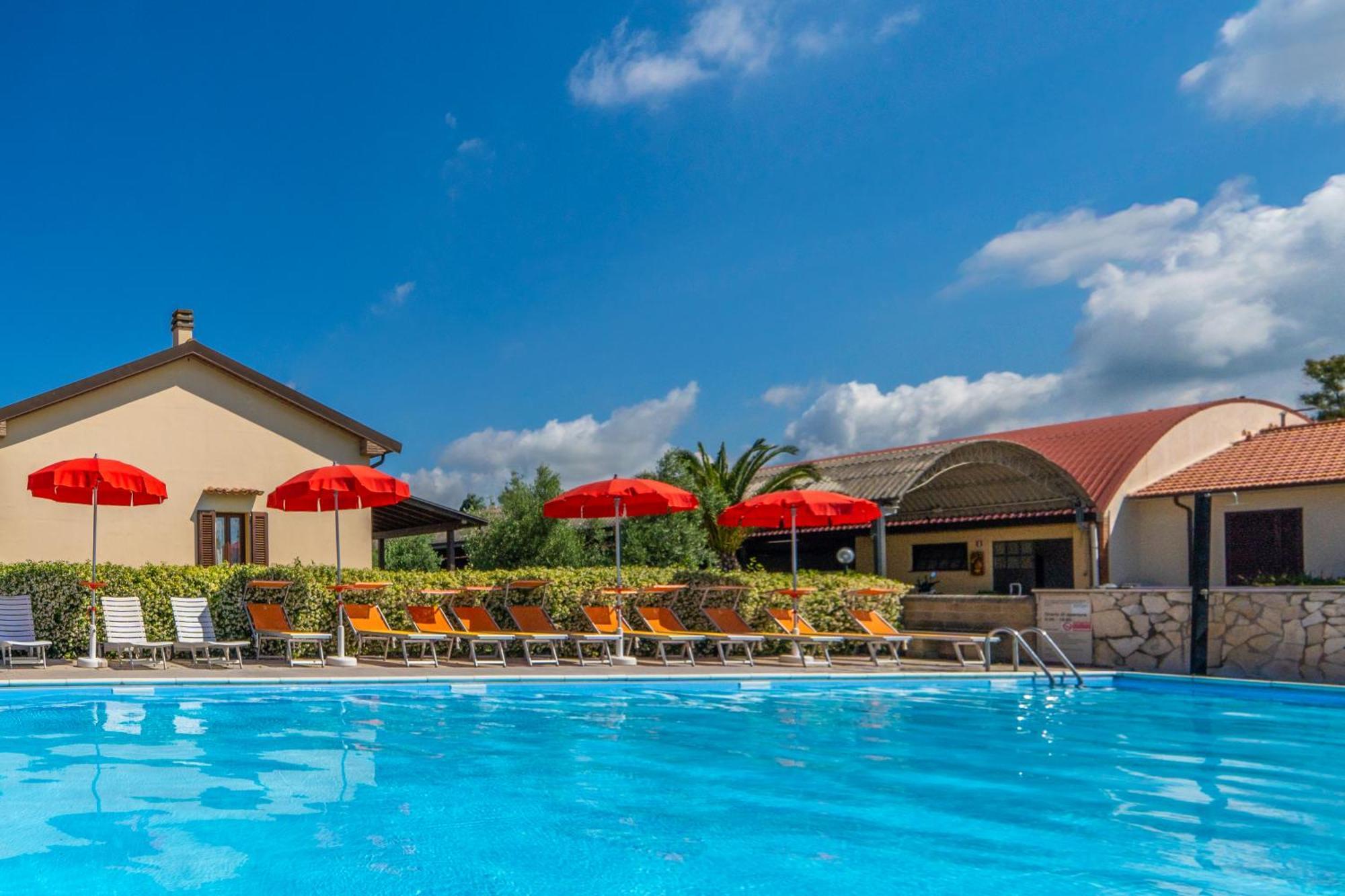 Agriturismo Il Tripesce Vada Eksteriør billede